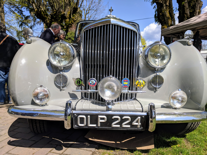 Illustration for article titled Fort Langley St. George's Day (mostly) British Car Show